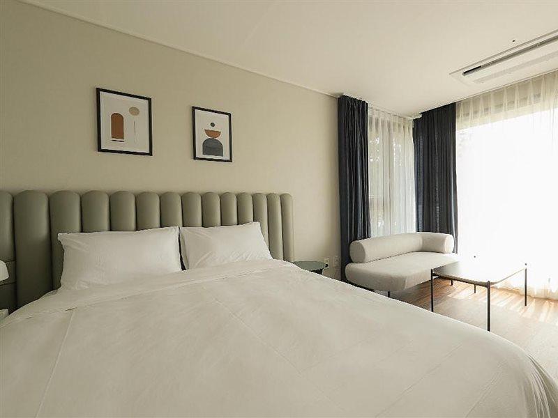 Hotel Seogwipean Szogüpho Kültér fotó