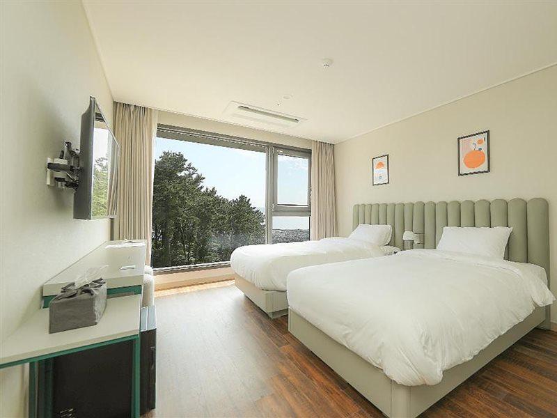 Hotel Seogwipean Szogüpho Kültér fotó