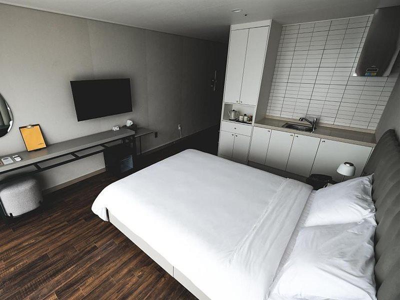 Hotel Seogwipean Szogüpho Kültér fotó