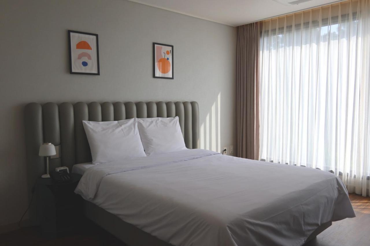 Hotel Seogwipean Szogüpho Kültér fotó