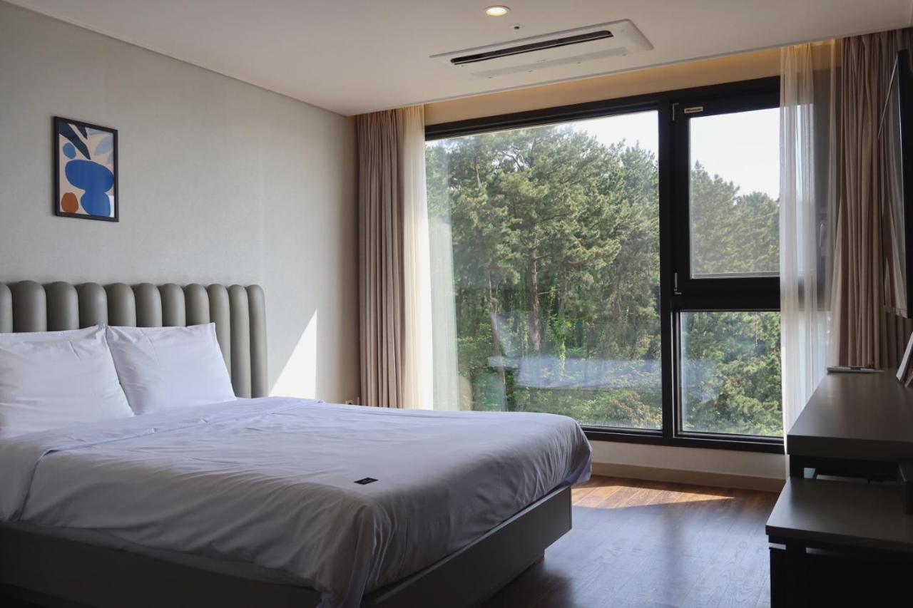 Hotel Seogwipean Szogüpho Kültér fotó