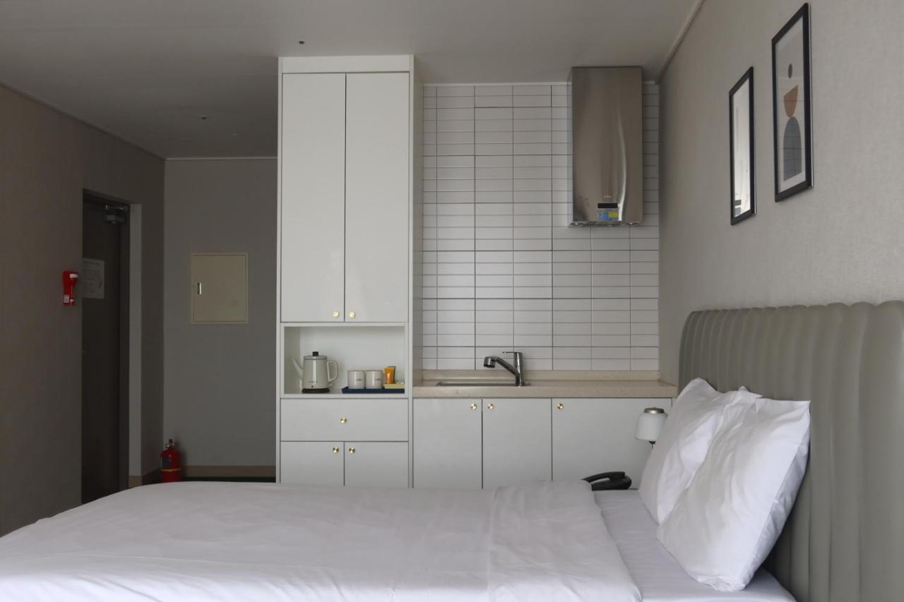 Hotel Seogwipean Szogüpho Kültér fotó