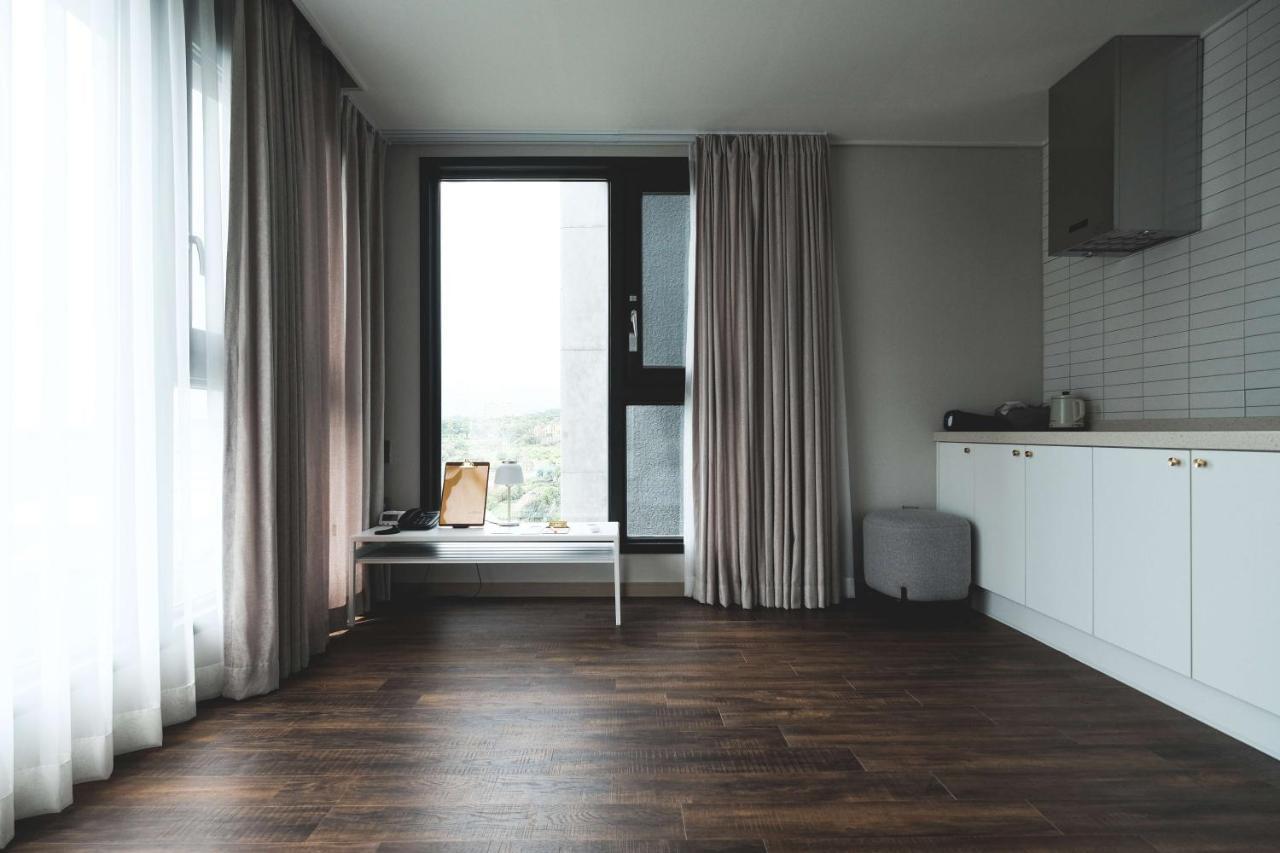 Hotel Seogwipean Szogüpho Kültér fotó